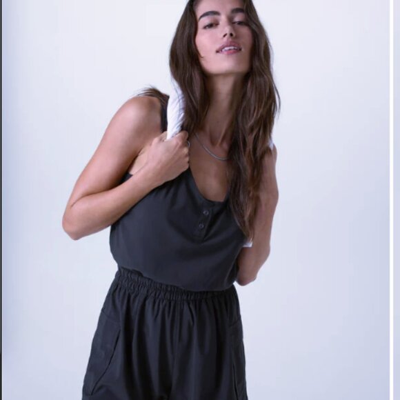 Vuori Villa Utility Romper size S - Picture 3 of 6